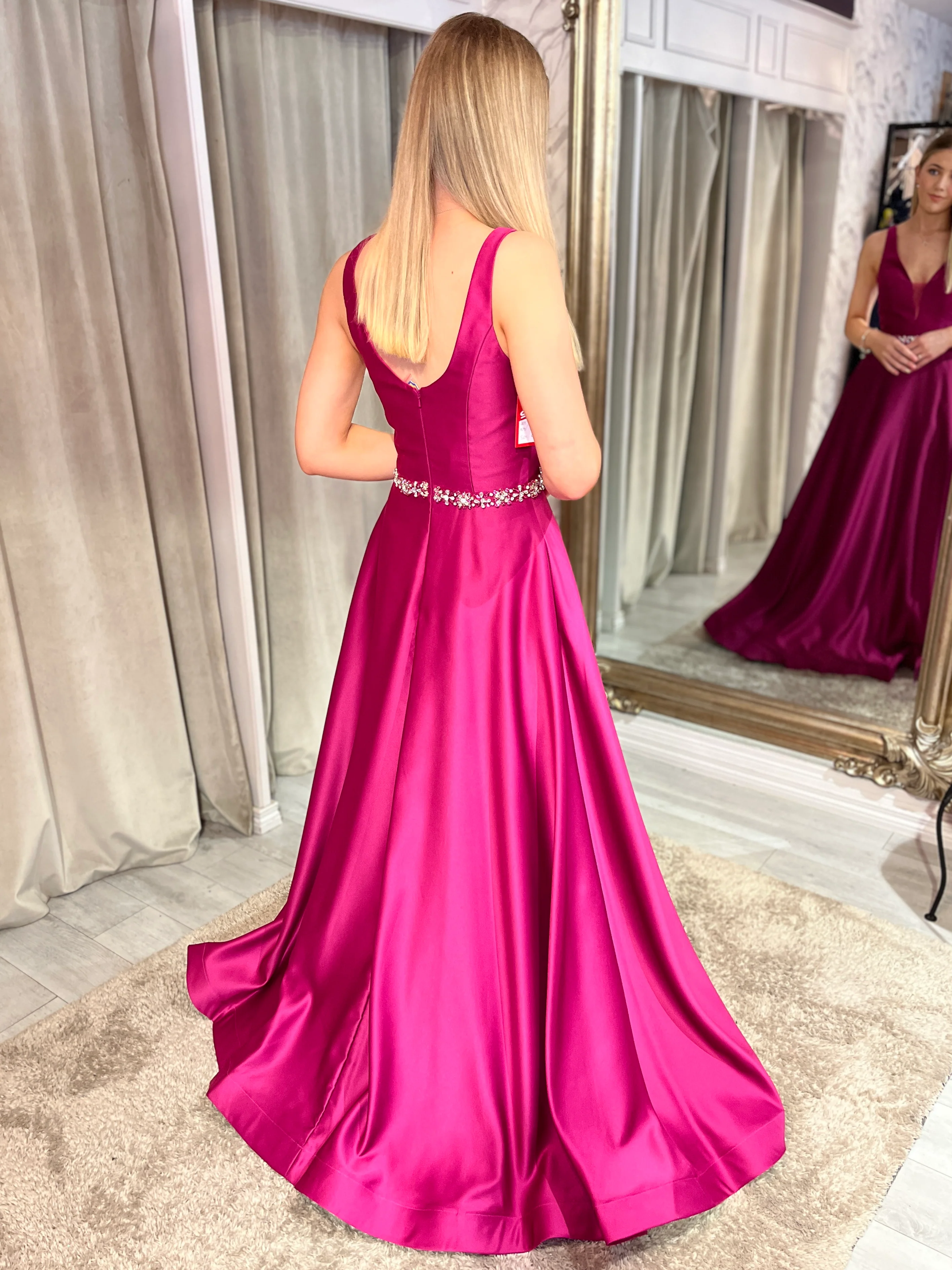 Magenta V-Neck A-Line Dress With Embellished Waist - Image 3