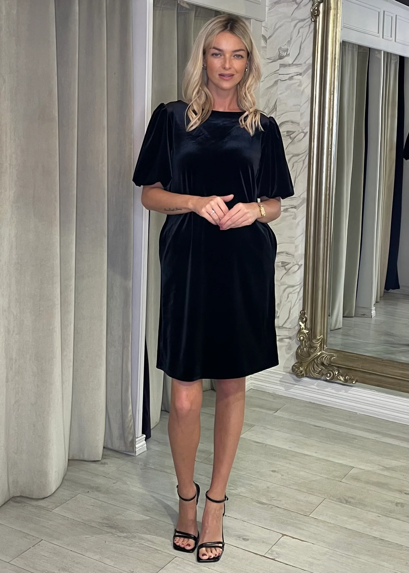 "Oakley" Dress In Black Velvet - Image 3