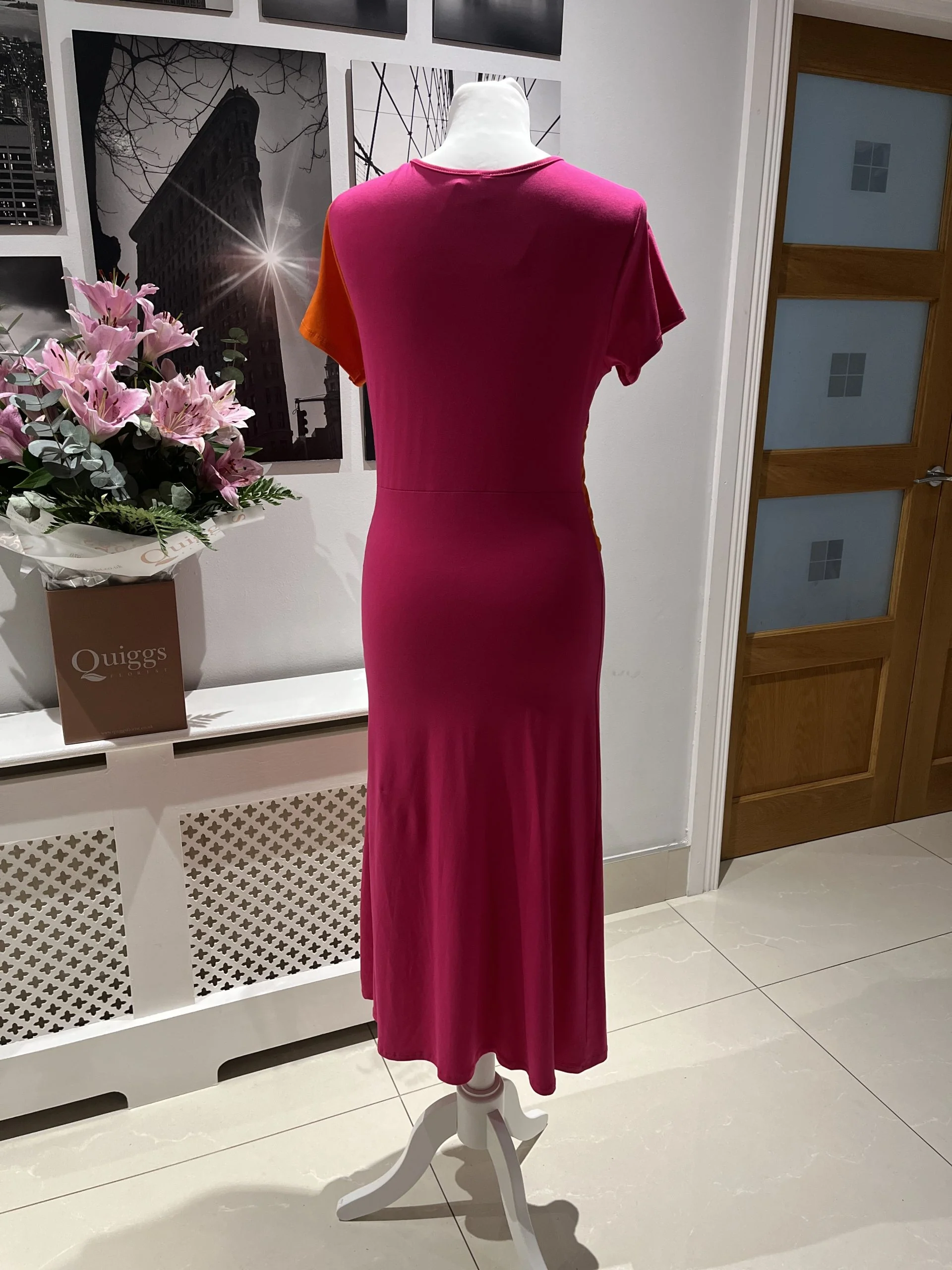 Pink And Orange Dress With Twist Detail - Image 3